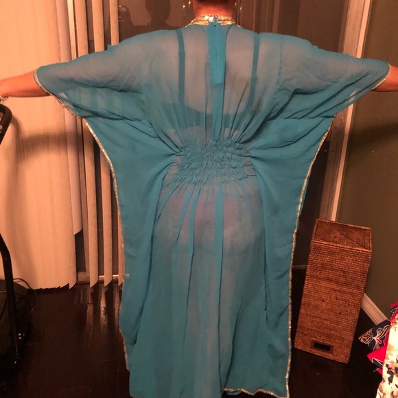 Gown - Picture 2 of 2